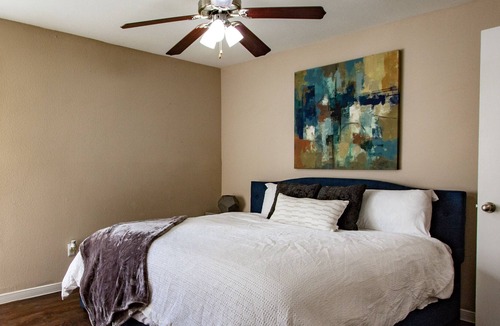 Astrodome Apartment | Beautiful Cozy Apartment Near Med Center