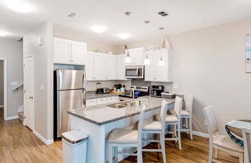 Port Isabel House | Beautiful home with oceanview, pool, hot tub, central AC, & washer/dryer