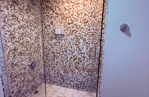 South Padre Island Hotel | Beautiful Studio 2 Full Size Beds with Kitchenette
