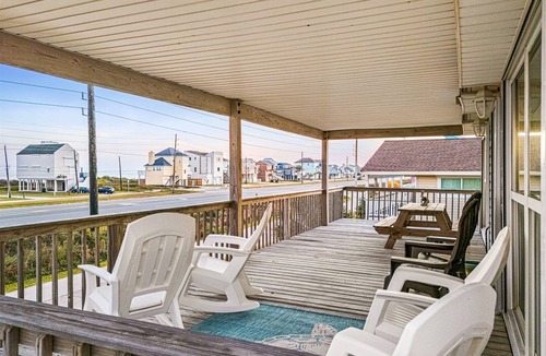 Terramar Beach House | Bee At The Beach - Steps from the beach!