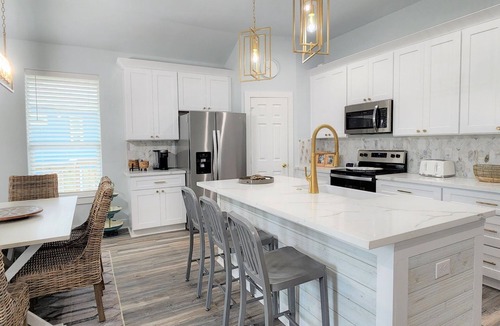 Pointe San Luis House | BELLE VUE- Pristine Bay Views - Community Pool