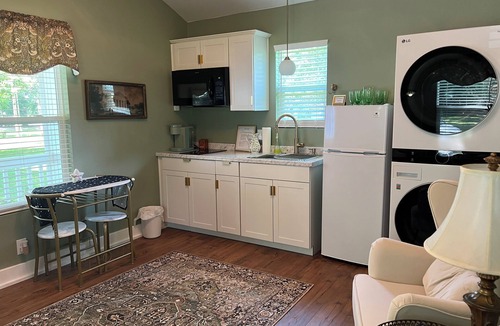 Jefferson Bed & Breakfast | Benefield House Bed & Breakfast