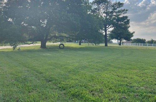 Keller RV Rental | Benson Homestead and Stable - RV Camping Spot