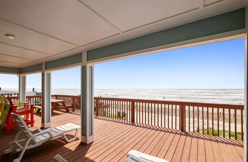 Bermuda Beach House | Bermuda Beachfront | Steps from Sand + Surf!
