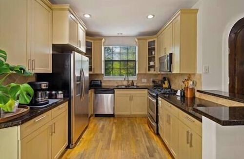 Bouldin House | Best location in Austin! Walk to bars, shops, food