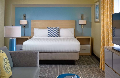 Tucson Hotel | Best Value, Quality Stay! w/Outdoor Pool, Pet-Friendly, Free Breakfast!