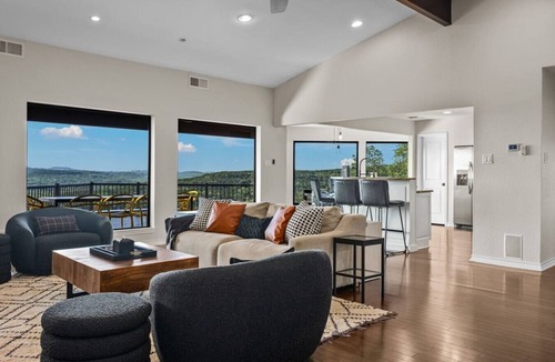 Helotes House | Best Views in Texas w/Sparkling Pool & Hot Tub
