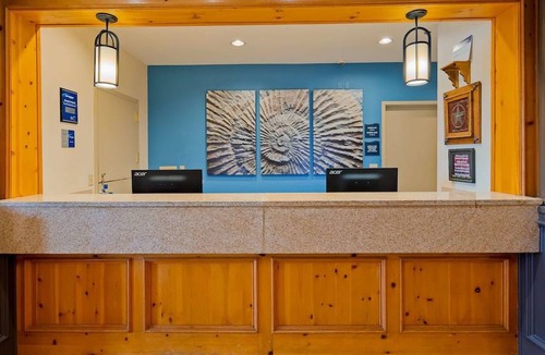 Glen Rose Hotel | Best Western Dinosaur Valley Inn & Suites