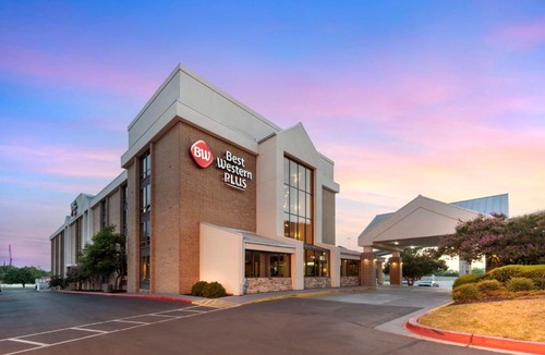 North Loop Hotel | Best Western Plus Austin Central