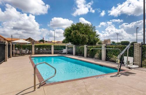 Lake Worth Hotel | Best Western Plus Lake Worth Inn & Suites