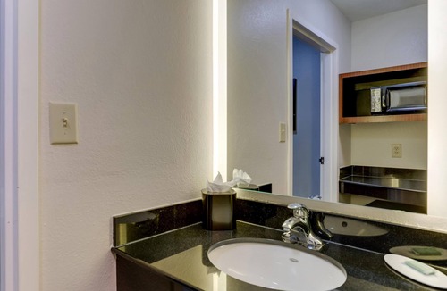 Las Colinas Hotel | Best Western Plus Las Colinas Inn & Suites