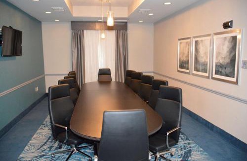 Lake Charles Hotel | Best Western Plus Prien Lake Hotel & Suites - Lake Charles