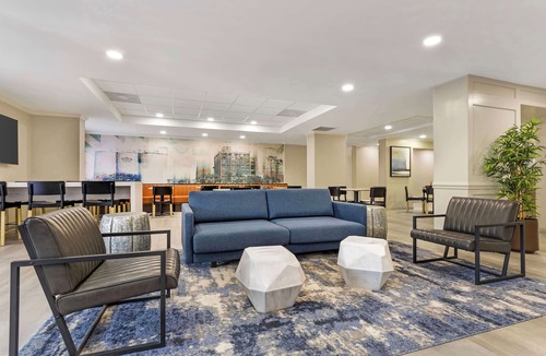 Sugar Land Hotel | Best Western Plus Sugar Land/Stafford
