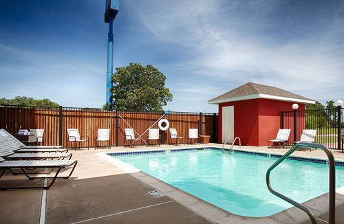 Bellmead Hotel | Best Western Plus Waco North