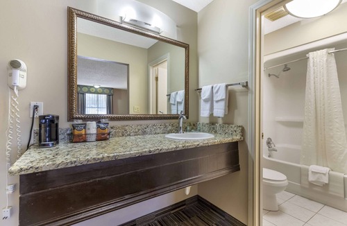 Kerrville Hotel | Best Western Sunday House Inn