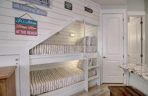 Cinnamon Shore Villa | Billehuset TC 7103