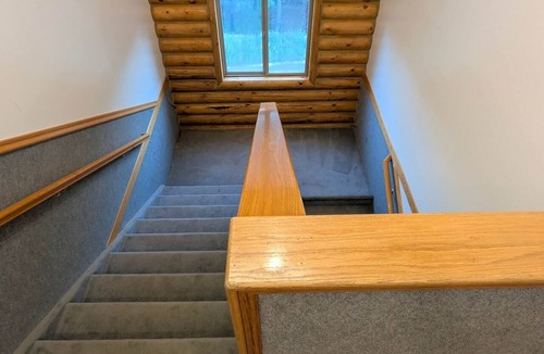 Hot Springs House | Black Pine Lodge