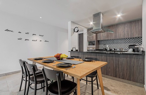 Tlaltenango Apartment | Black & White Apartment, an oasis in Cuernavaca