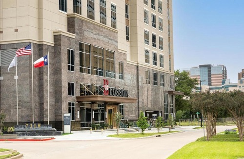Texas Medical Center Hotel | Blossom Hotel Houston, Curio Collection by Hilton
