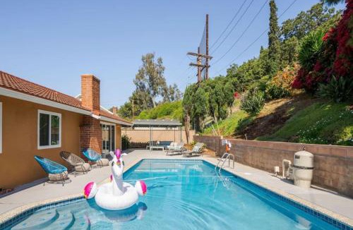 Montebello House | Blue Lagoon | Pool | Games | Close to DT