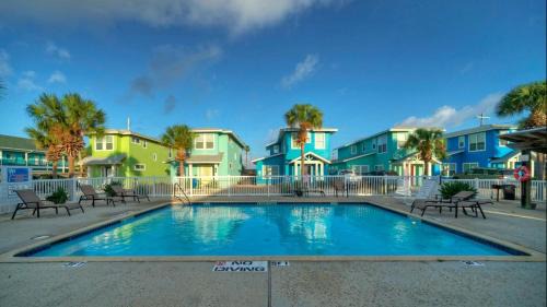 Port Aransas House | Bluetique Hotel by AvantStay