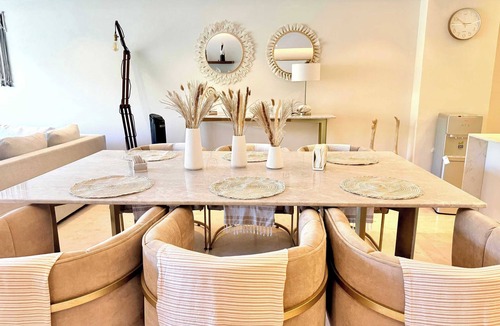 Emiliano Zapata Apartment | Bolongo 3BR your exclusive oceanfront escape