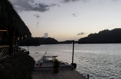 Puerto Barrios House | Bood Moon Rio Lámpara