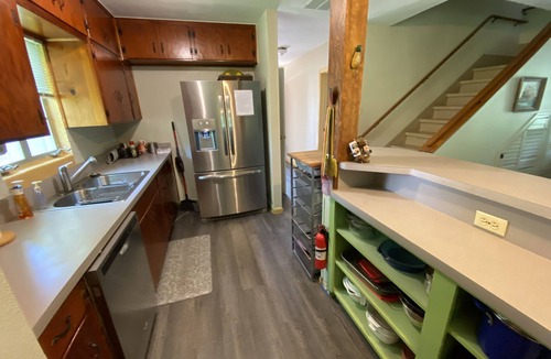 Sleepy Hollow House | Book for Summer! Lake Austin Waterfront, Family and Dog Friendly!