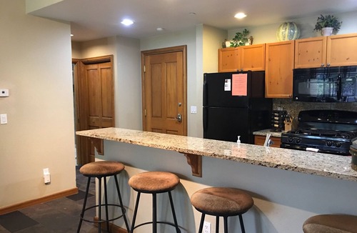 Avon Condo | Book your Summer get away