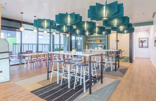 Evans Churchill Apartment | Boulevard Stays Modern Highrise STU Sky Pool, Gym 11
