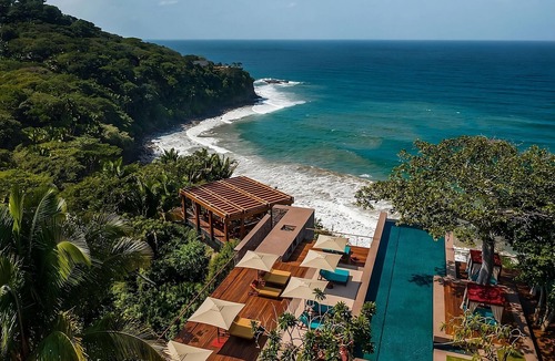 Lo de Marcos House | Breath of Fresh Air! Balcony, Pools, Beachfront, Free Breakfast, Free Parking!
