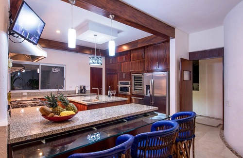 Mismaloya Villa | Breathtaking Specials! Pay 3 Nights & Stay 4 OR Pay for 5 Nights & Stay 7