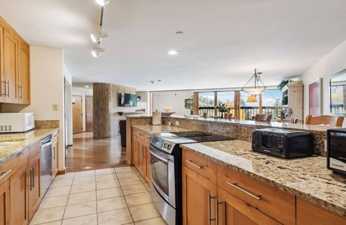 Vail Condo | Bright and Spacious 2BR A/C Fireplace & Stunning Beaver Creek Mountain Views