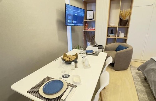 Zona 10 Apartment | Bright Loft in the Heights with Panoramic View