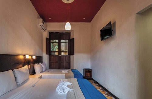 Centro Hotel | Bright & Stylish: 2 Modern Rooms Steps from Downtown Culture & Dining