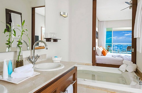 Nuevo Vallarta Resort | Bring the entire Family and Friends ! Go home with a legacy of fun, relaxation