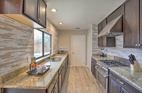 Garland House | Broken Bow Home w/Private Pool & Arcade Games!