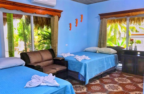 El Paredon Hotel | Brunette Beach