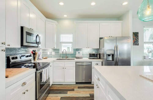 San Luis House | Buccaneer's Landing - Spacious, Sunny & Shipshape