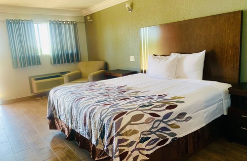 Crowley Hotel | Budget Inn and Suites