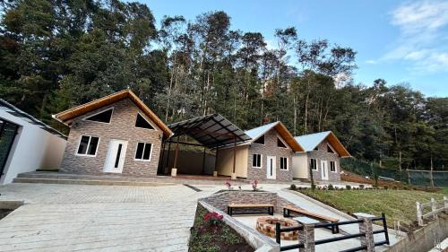 Aguacatan Hotel | Bungalows Bosque Selah