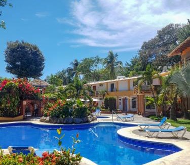 Rincon de Guayabitos Hotel | Bungalows Omar Deluxe