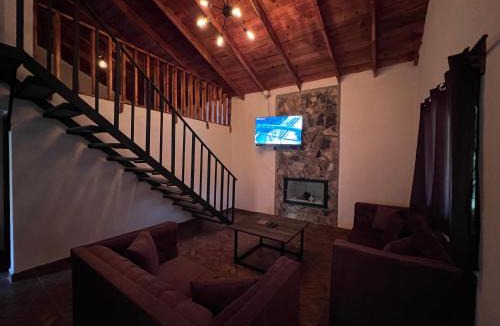San Antonio de Las Alazanas Ski Chalet | Cabaña del Bosque