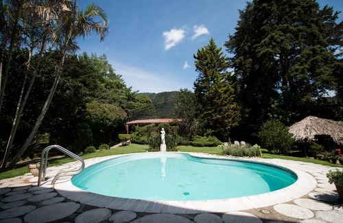 Zona 9 de Mixco Hotel | Cabaña Suiza