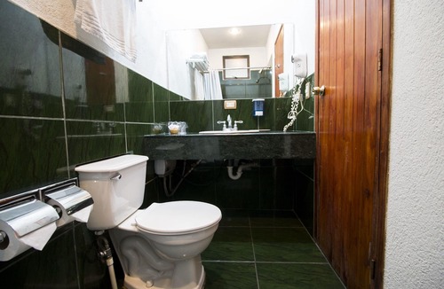 Zona 9 de Mixco Hotel | Cabaña Suiza