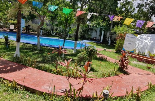 Bacalar Hotel | Cabañas Colibrí
