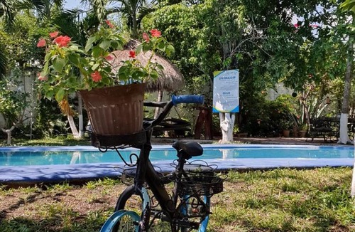 Bacalar Hotel | Cabañas Colibrí