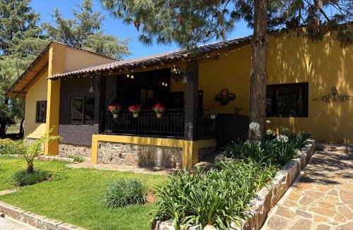 Mazamitla Ski Chalet | Cabañas Puerta del Bosque núm 2