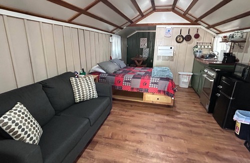 Christopher Creek Cabin | Cabin #3 - Studio with fireplace