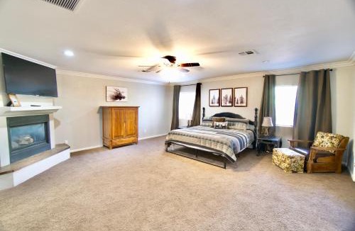 Pinetop-Lakeside House | Cabin for Big Families & Groups!